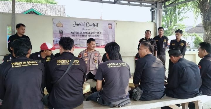 Kapolsek Rangkasbitung Polres Lebak Tampung Keluhan Ormas Pendekar Banten Di Jum’at Curhat
