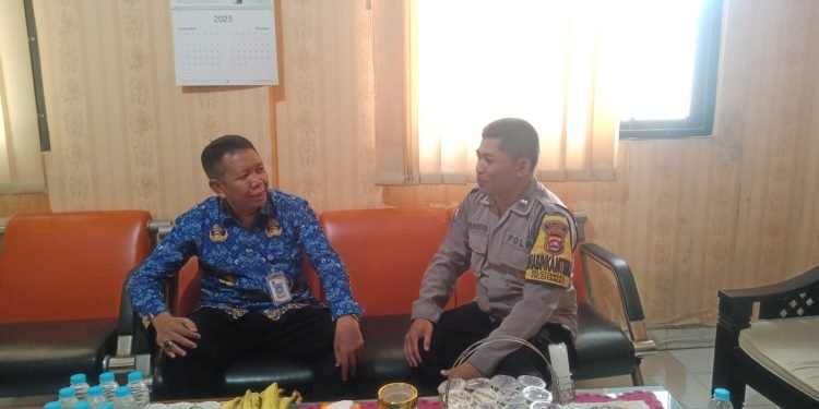 Berikan Rasa Aman,Bhabinkamtibmas Polsek Ciwandan Polres Cilegon Polda Banten Bersinergi Dengan Kelurahan