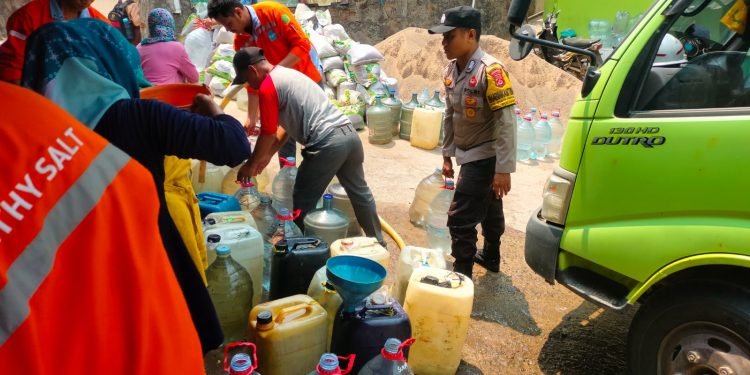 Mengimplementasikan Comander Wish Kapolda Banten Personel Polsek Puloampel  Polres Cilegon Polda Banten Laksanakan “Yuk Ngopi Wae”