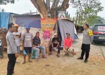 Personil Polsek Cibeber, Sosialisasikan pelayanan 110 di lingkungan jerang Cibeber