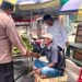 Anggota Polsek Rangkasbitung Polres Lebak Sapa Pedagang Buah