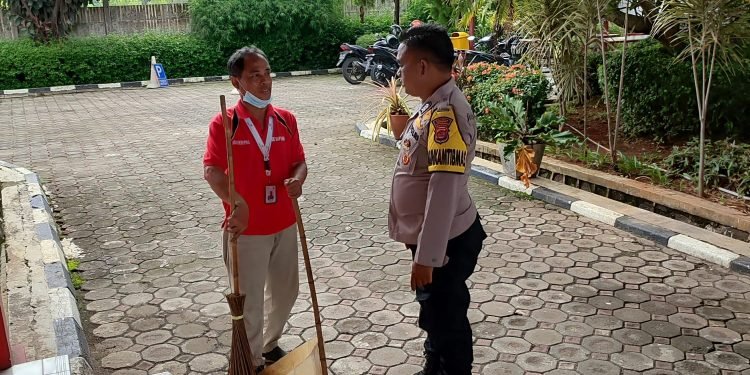 Bhabinkamtibmas Polsek Ciwandan Polres Cilegon Polda Banten Laksanakan sambang Dialogis