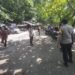 Anggota Polsek Cilograng Polres Lebak laksankan pengamanan di Tempat Wisata Muara Cibareno
