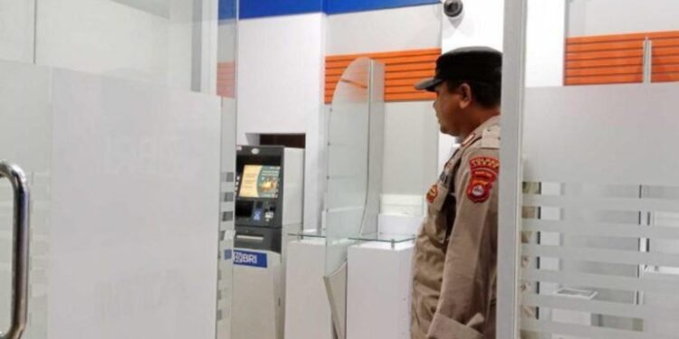 Cegah Pencurian di Perbankan, Polsek Malingping Polres Lebak Laksanakan Patroli Obyek Vital