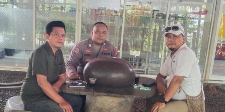 Bhabinkamtibmas Polsek Rangkasbitung Polres Lebak Sambangi Karyawan PWI