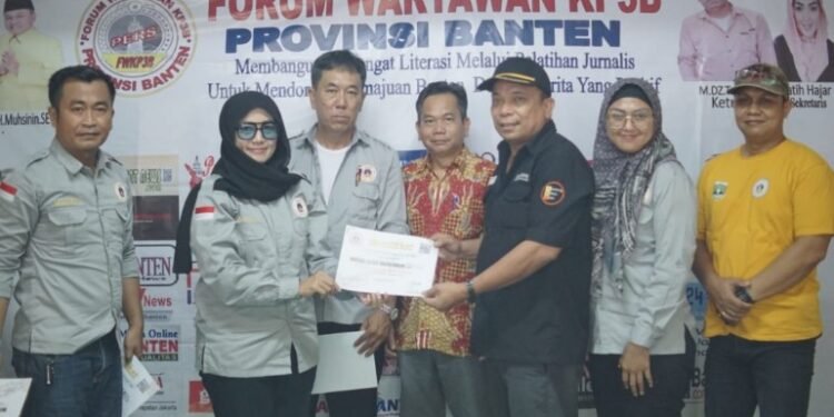 Forum Wartawan KP3B Menggelar Acara Penyerahan Sertifikat Keanggotaan