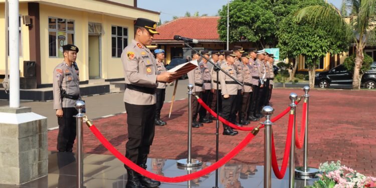 Kapolres Lebak Pimpin Upacara Sertijab Kapolsek Rangkasbitung dan Kapolsek Cimarga