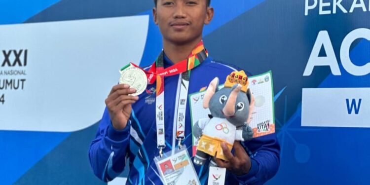 Bravo Bripda Kamil Anggota Satbrimobda Banten,  Sumbang Mendali Perak Cabang Selam 200 M PON Aceh – Sumut Ke XXI