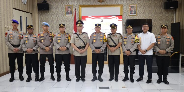 Wakapolda Banten Pimpin Serah Terima Jabatan Ka SPKT Polda Banten