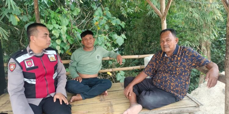 Kanit Samapta Polsek Cimarga Polres Lebak Sampaikan Himbauan Kamtibmas Kepada Warga Margajaya