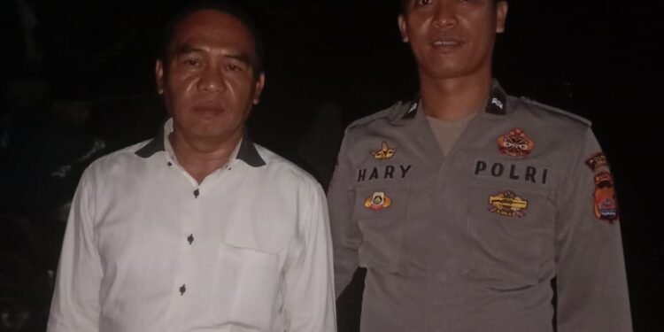 Menjalin Kedekatan Dengan Masyarakat ,Anggota Polsek Cimarga Polres Lebak Kunjungi Warga