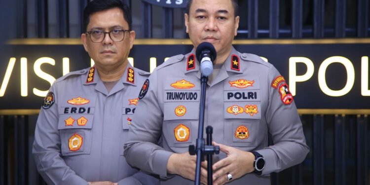 BERIKUT QUOTE KARO PENMAS DIVHUMAS POLRI BRIGJEN. POL. TRUNOYUDO WISNU ANDIKO, S.I.K.