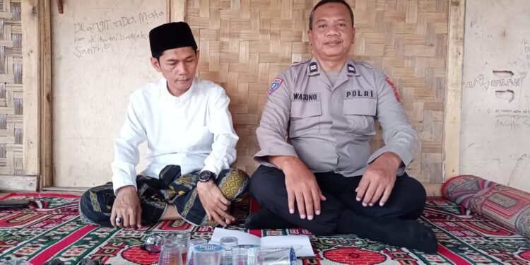 Kanit Binmas Polsek Cimarga Polres Lebak Temui Tokoh Agama Sudamanik