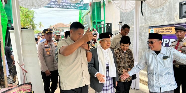 Kapolres Pandeglang Lakukan Pengamanan Kedatangan Wapres di Pesantren Kananga