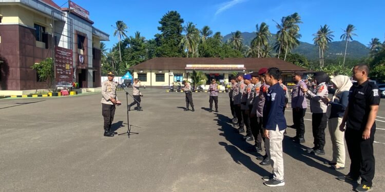 Personil Polres Pandeglang Melakukan Apel Siaga dalam Rangka Operasi Mantap Praja 2024