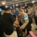 Kabagops Polres Pandeglang Pimpin Pemeriksaan Sebelum Nobar Persija vs Arema