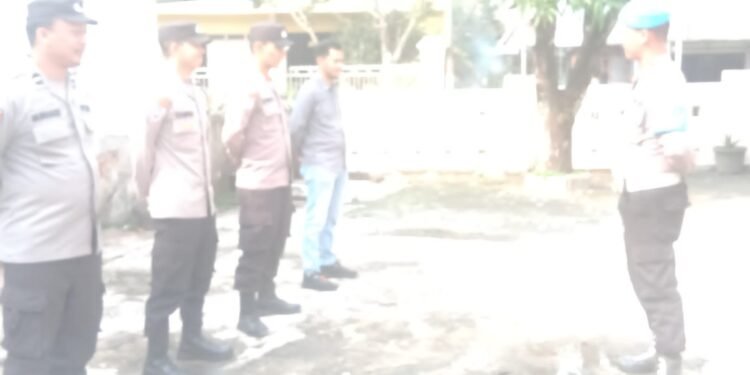 Cek Kehadiran, Kanit Propam Polsek Cimarga Polres Lebak Pimpin Apel Konsolidasi Pam Giat OMP 2024