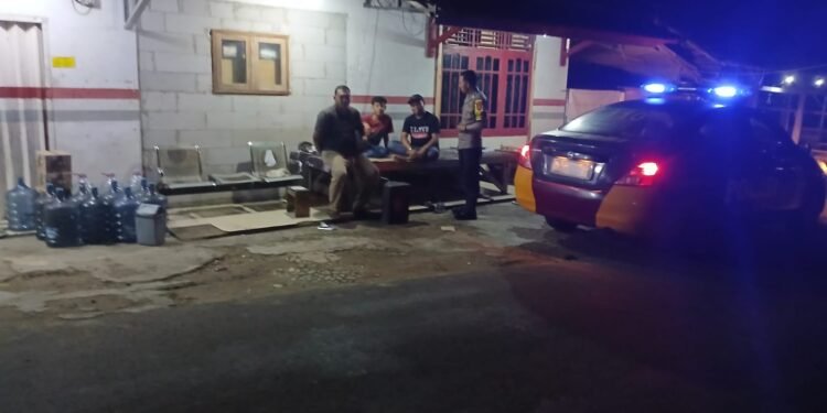 Anggota Polsek Cimarga Polres Lebak Gelar Patroli Jam Malam