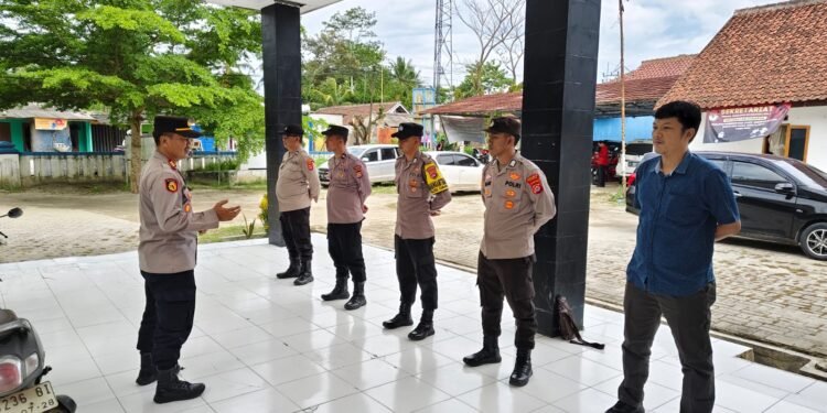 Kapolsek Cimarga Polda Banten Pimpin Langsung Pengamanan Rekapitulasi Perolehan Suara di PPK Kec. Cimarga