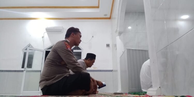 Program Unggulan SULING (Subuh Keliling), Dekatkan Polsek Cimarga Polres Lebak Dengan Masyarakat