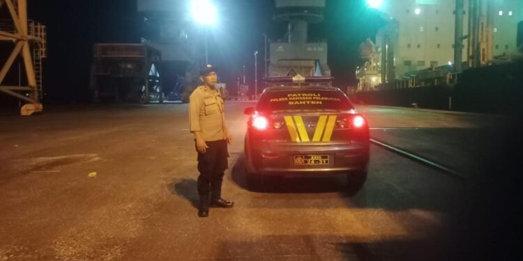 Polsek KSKP Banten tingkatkan Patroli Malam di Pelabuhan