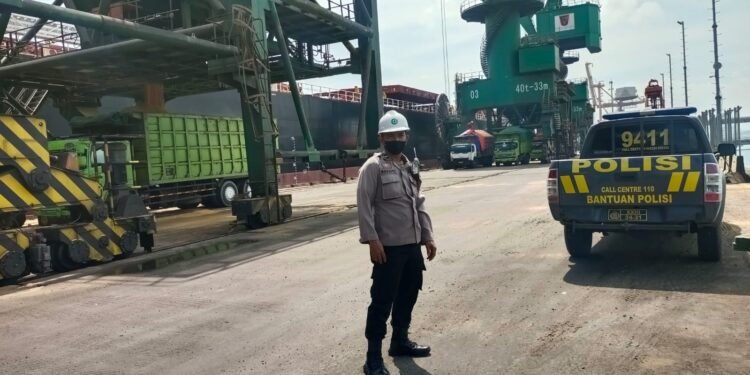 Antisipasi Kejahatan dengan Patroli Siang di Pelabuhan
