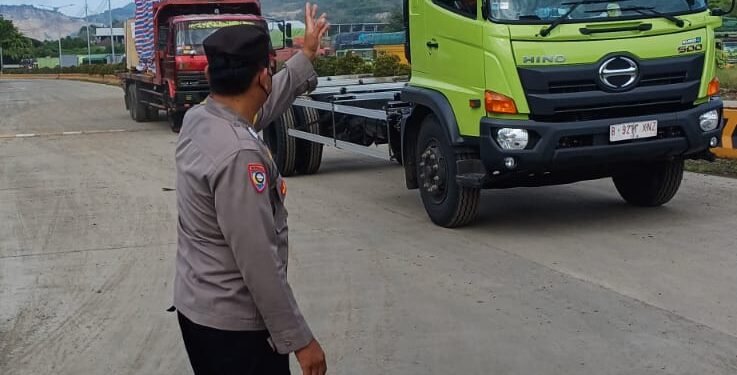 Personil Polsek KSKP Banten Polres Cilegon Laksanakan Strongpoint pagi