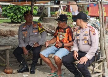 Kapolres Pandeglang AKBP Oki Bagus Setiaji Gelar Patroli Dialogis di Obyek Wisata Pantai Carita