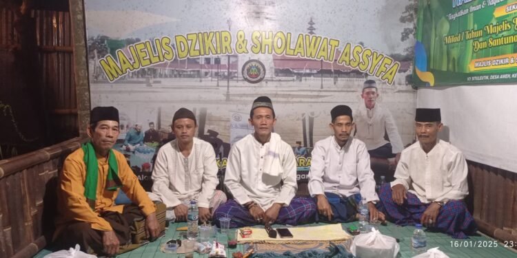 Tidak disangka Sosok Rusliadi Pendiri Majelis Dzikir Dan Sholawat Assyfa Di Lebak ini ternyata seorang Anggota POLRI