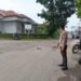 Anggota Polsek Rangkasbitung Polres Lebak Gatur Lalin Urai Kemacetan Di Jalan Rangkasbitung Leuwidamar