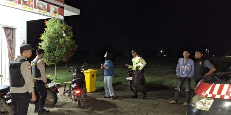 Waka Polsek Maja Polres Lebak AKP. Supar., SH Pimpin Patroli adanya Aduan Warga di Medsos