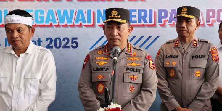 Wujud Nyata Dukung Program Pemerintah, Jenderal Sigit Jalankan Program 100.000 Rumah Bagi Personel Polri