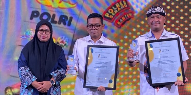 AKBP Condro Sasongko Diganjar Penghargaan Sebagai Tokoh Inspiratif Banten