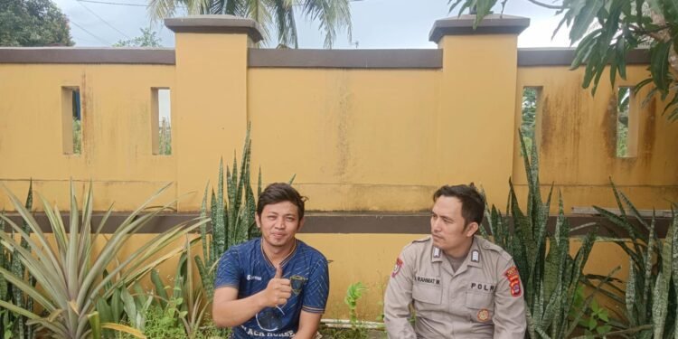Patroli Dialogis Bhabinkamtibmas Sampaikan Pesan Kamtibmas Di Daerah Hukum Polsek Leuwidamar