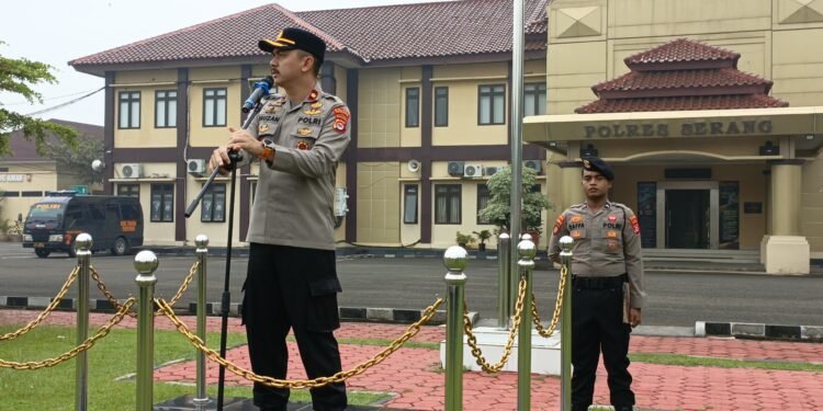 Wakapolres Serang Pimpin Apel Pagi Jam Pimpinan