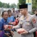 Kapolres Cilegon Bagikan Takjil Gratis kepada Masyarakat dan Pengguna Jalan