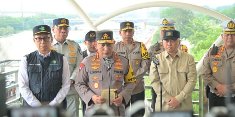 Kapolri Cek Arus Balik Lebaran di Tol Cikatama