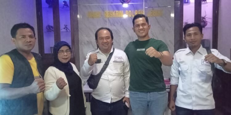 Kasat Reskrim Polres Lebak Sambut Baik Silaturahmi SMSI Lebak di Ruang Kerjanya
