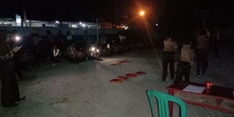 Anggota Polsek Cimarga Polres Lebak Lakukan Monitoring Giat Perkemahan Pramuka Pelantikan Terap Ramu Tahun 2024/2025