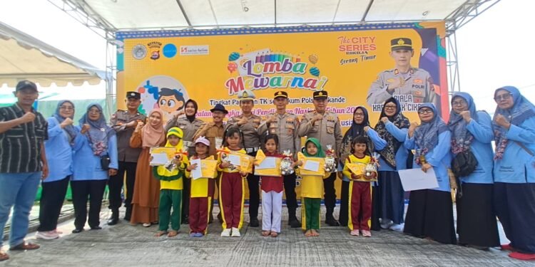 Semarak Hardiknas, Polsek Cikande Bersinergi dengan Himpaudi Gelar Lomba Mewarnai “Piala Kapolsek Cikande”