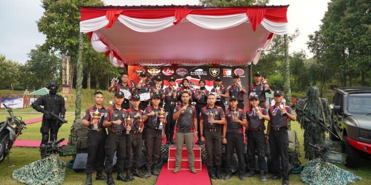 Delapan Dari 17 Taruna Akpol Raih Piala di Kejuaraan Menembak Danjen Kopassus