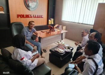 Kasat Res Narkoba Polres Lebak Menerima Kunjungan Silaturahmi Ketua SMSI Lebak dan Pengurus di Ruang Kerjanya