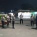 Anggota Polsek Balaraja Melaksanakan Sispam Mako Antisipasi Gangguan dari Luar