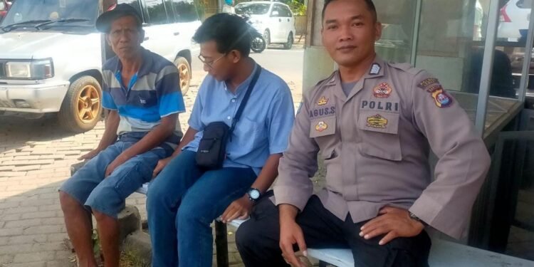 Bhabinkamtibmas Polsek Rangkasbitung Polres Lebak Temui Warga Desa Binaan Sekaligus Sambang
