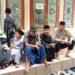 Bhabinkamtibmas Polsek Ciwandan Sempatkan Jalin Silahturahmi Dan Komunikasi Selesai Sholat Berjama’ah.