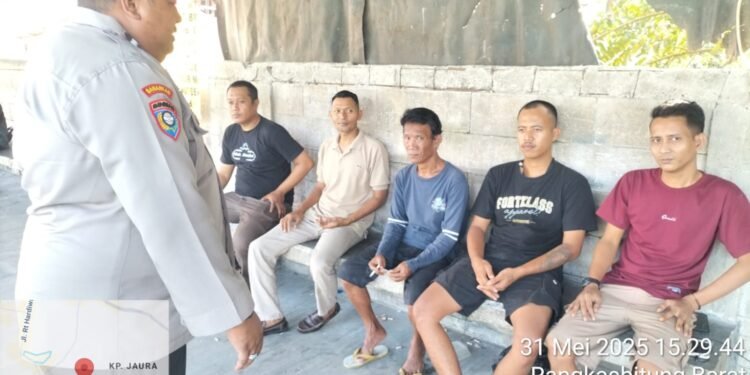 Anggota Polsek Rangkasbitung Polres Lebak Giat Sosialisasi Kenakalan Remaja Di Kampung Cibungur
