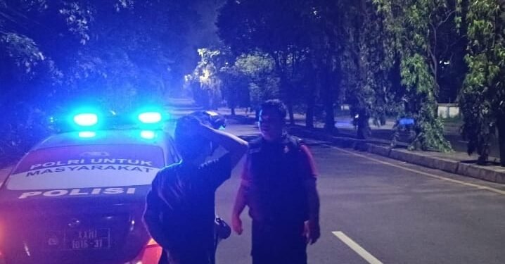 Polri hadir untuk Masyarakat, polsek Purwakarta Rutin Patroli Blue Light Antisipasi kejahatan malam hari
