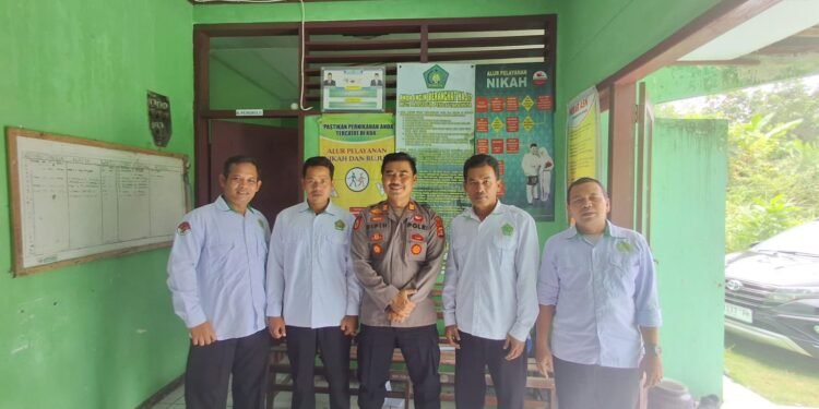 Giat Sambang Kapolsek Cimarga Polres Lebak Ke Kantor KUA Kecamatan Cimarga