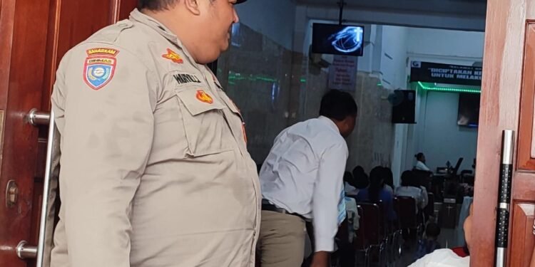 Polsek Rangkasbitung Polres Lebak Patroli Mobile Ke Gereja Pantekosta Antisipasi Gangguan Kamtibmas