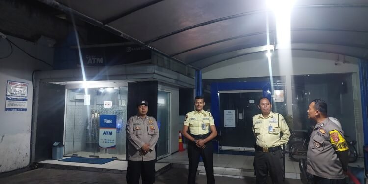 Antisipasi Serta Cegah Gangguan Kamtibmas C3, Pawas Polsek Pasar Kemis Patroli Mobile